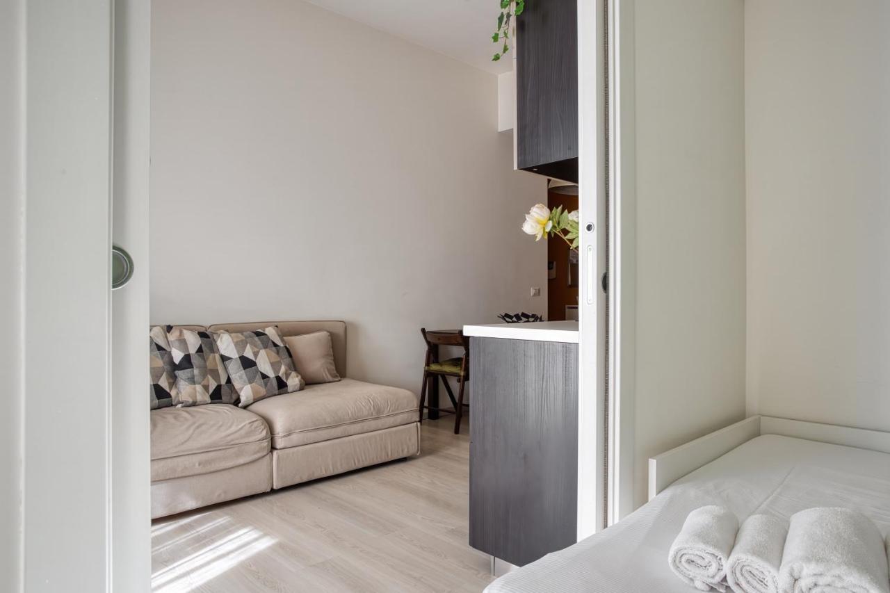 Joivy Vibrant 2Bed Apt With Balcony Milano Eksteriør bilde